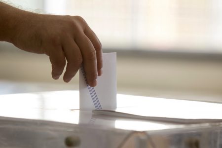 Δημοσκόπηση MRB: Ανοδος για τη ΝΔ – Πρώτη η Πλεύση Ελευθερίας στους κάτω των 34 ετών