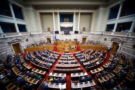 Τέμπη: Το αλαλούμ με τις προτάσεις για προανακριτική επιτροπή – Το παρασκήνιο, οι υπαναχωρήσεις
